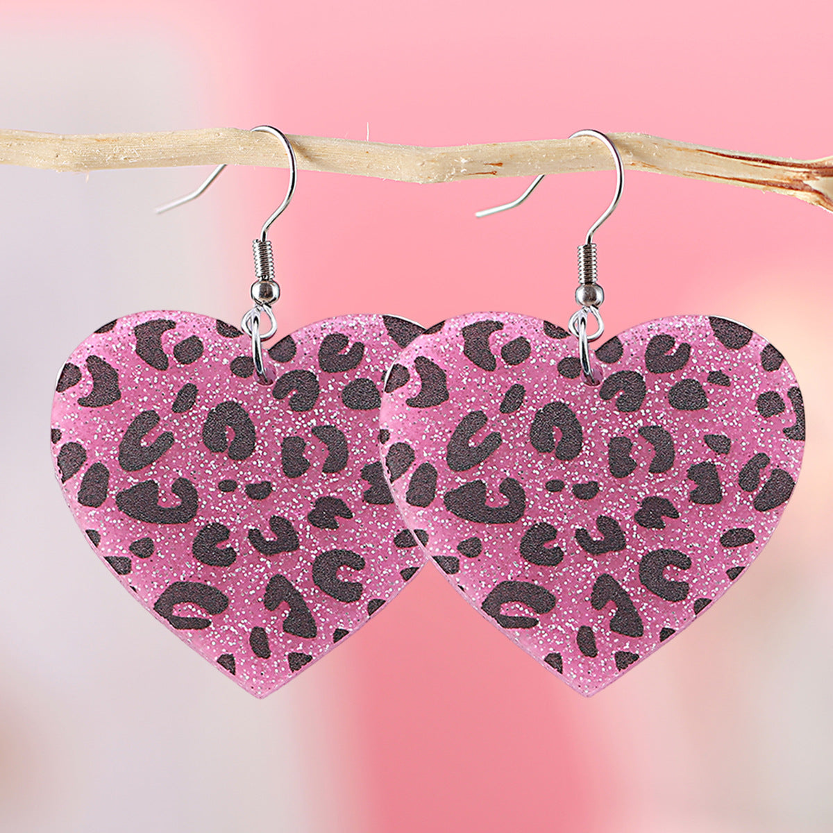 Wholesale Valentine's Day Love Leopard Sequin Pendant Earrings Acrylic Sexy Leopard Earrings Gift